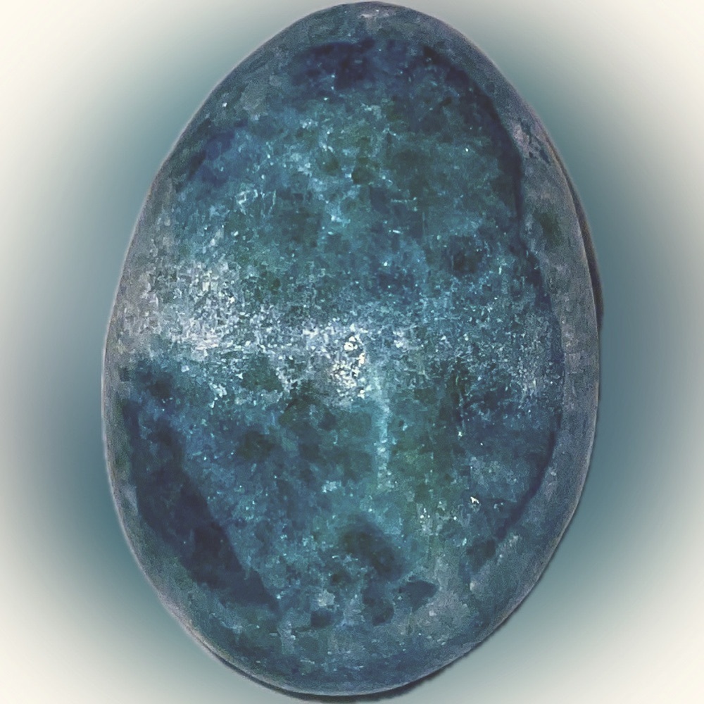 Caribbean Calcite Gemstone Egg – Polished, Soothing Blue-Green Tones